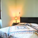 度假居 Spacious In A Stone