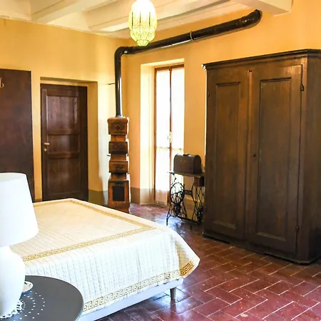 Spacious In A Stone * Pesaro